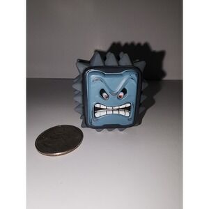 Thwomp‎ Super Mario Bros Figure